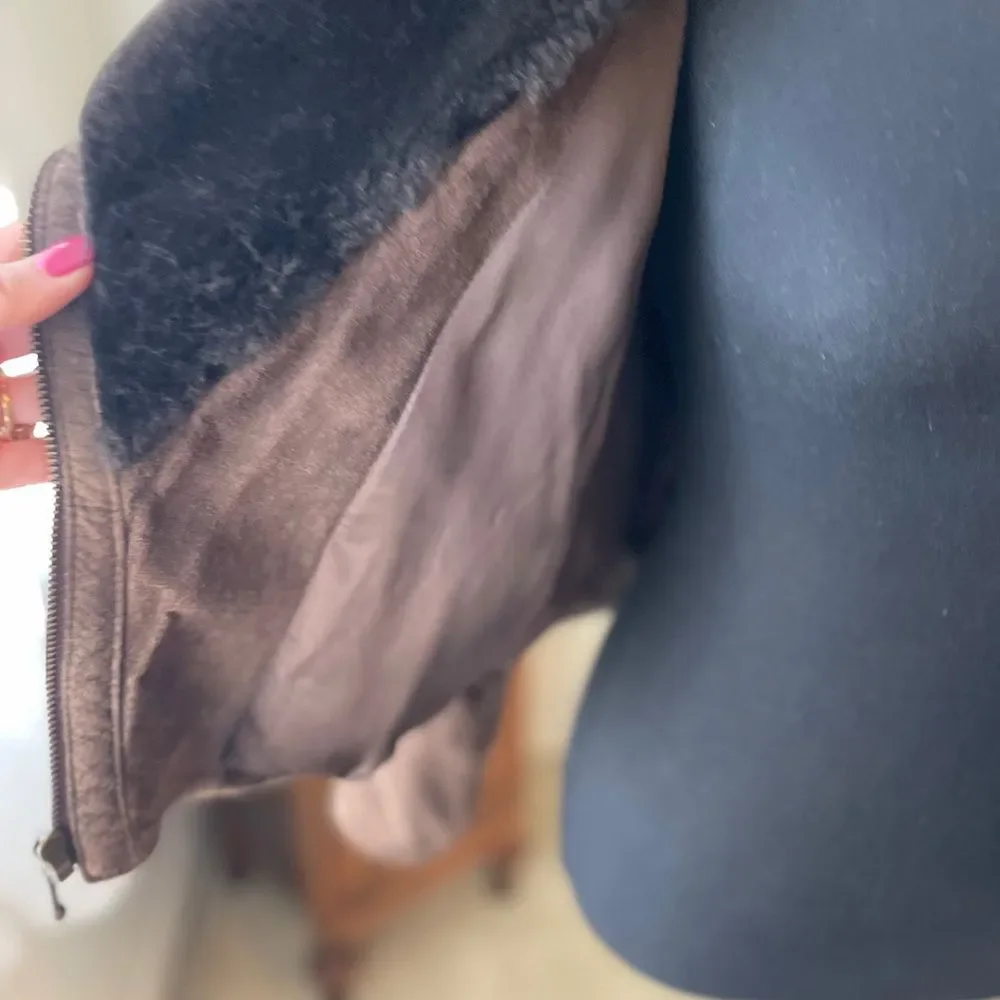 Brown leather and fur Collar Jacket - Picture 4 of 11